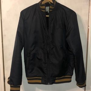🥾🧳 Wesc small black jacket